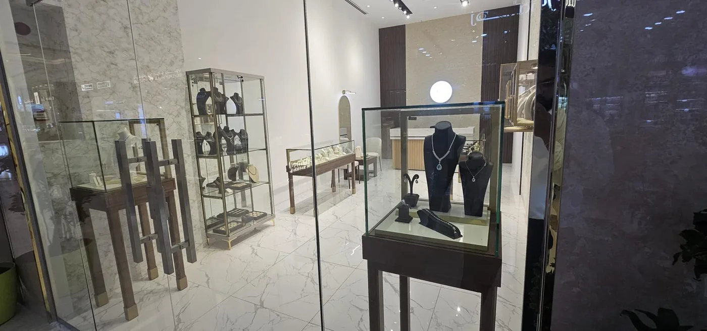 Q Ceylon showroom — photo 2