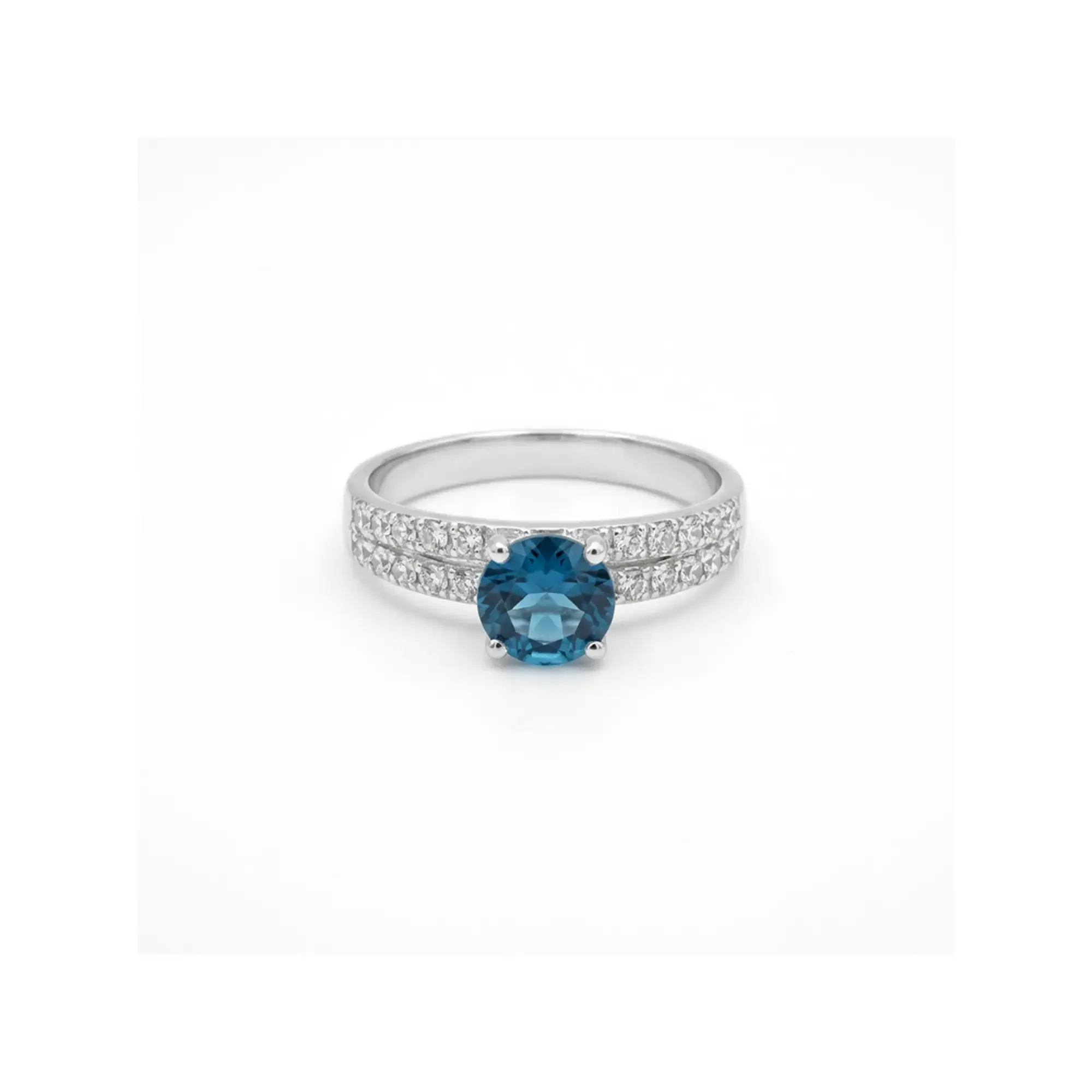 Luminous Band Ring – London Blue Topaz