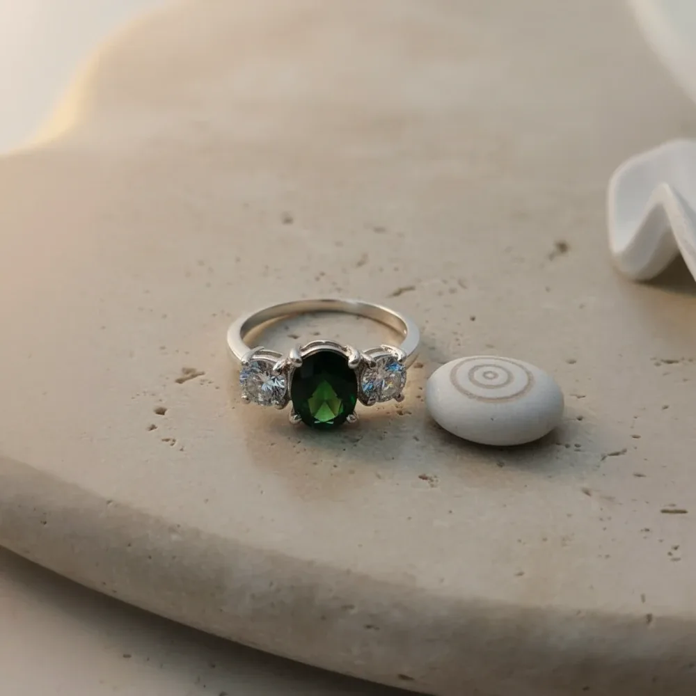 Trinity Glow Ring – Chromium Diopside