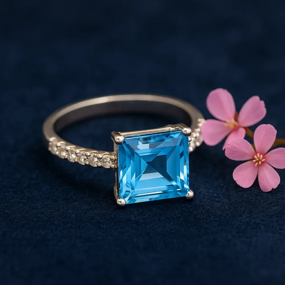 Luminous Square Ring – Blue Topaz