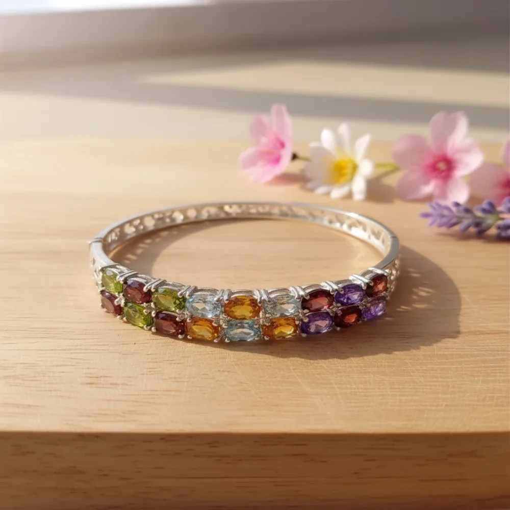 Spectrum Harmony Hinge Bangle