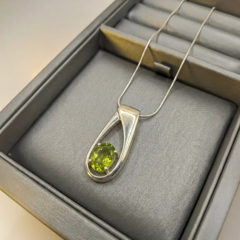 Olive Glow Pendant