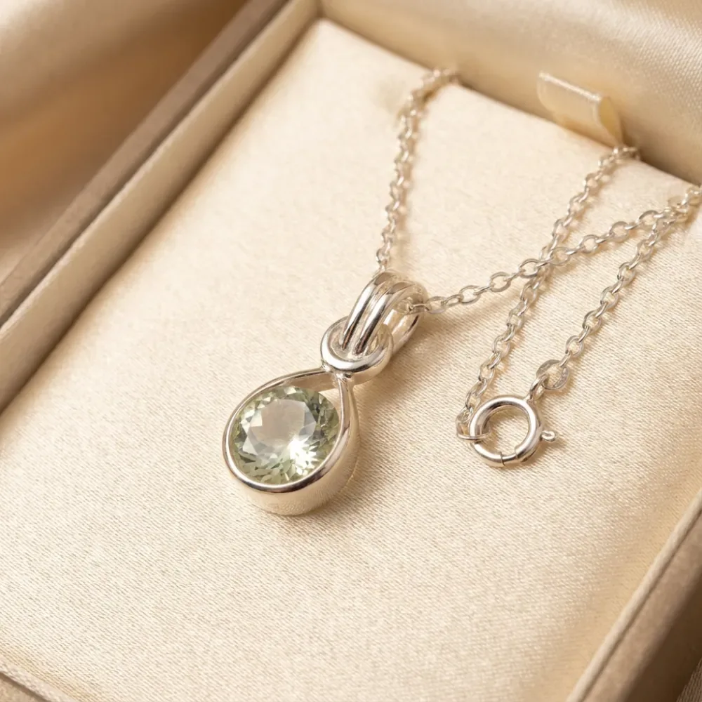 Mint Radiance Pendant