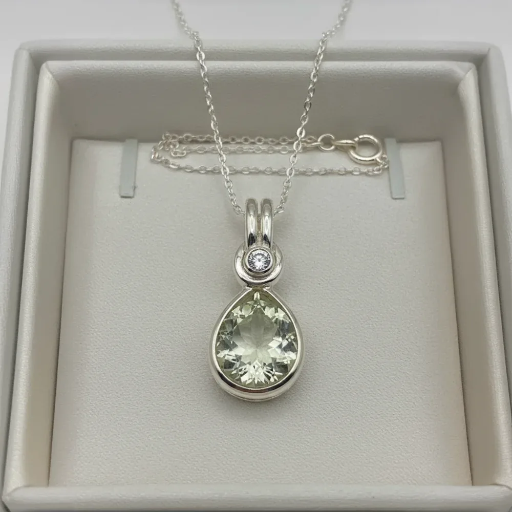Mint Radiance Pendant