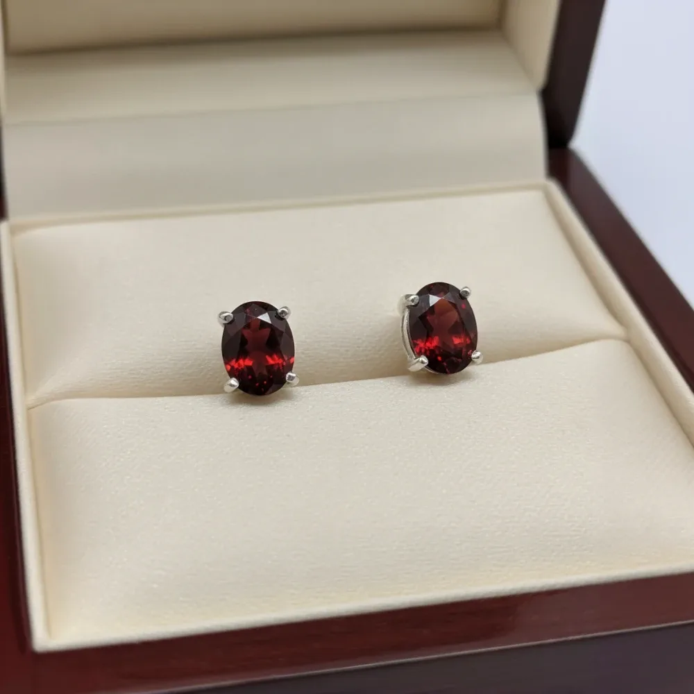 Garnet Classic Oval Studs